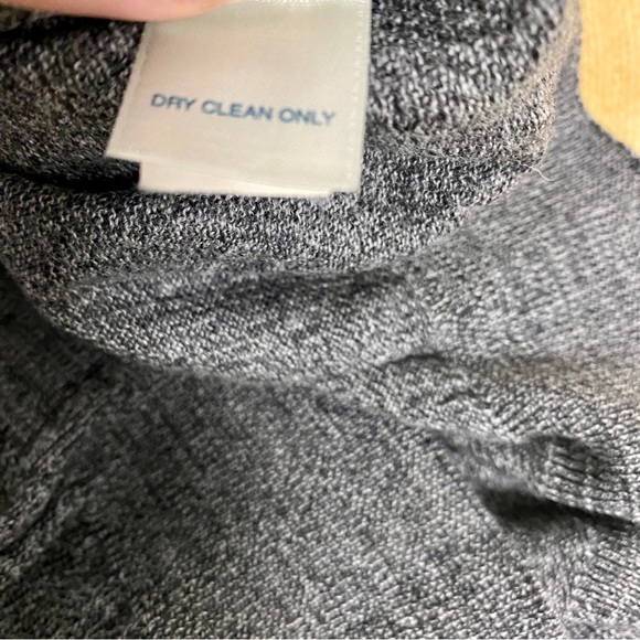 Nordstroms XL long sleeve Marino Wool - Picture 10 of 10